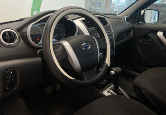 Подержанный автомобиль Datsun on-DO 2017 года (12 фото)
