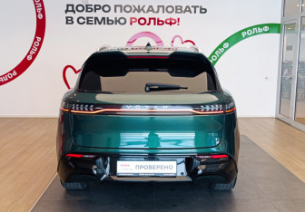 Подержанный автомобиль Voyah Free 2023 года (5 фото)