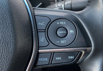 Подержанный автомобиль Toyota Camry Sedan 2018 года (25 фото)