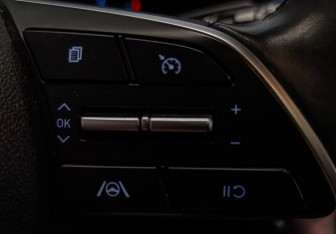 Подержанный автомобиль Hyundai Elantra Sedan 2020 года (18 фото)