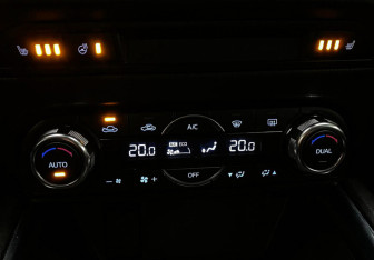 Подержанный автомобиль Mazda CX-5 2017 года (17 фото)