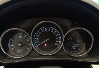 Подержанный автомобиль Mazda CX-5 2018 года (17 фото)