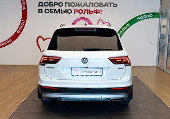 Подержанный автомобиль Volkswagen Tiguan 2020 года (5 фото)