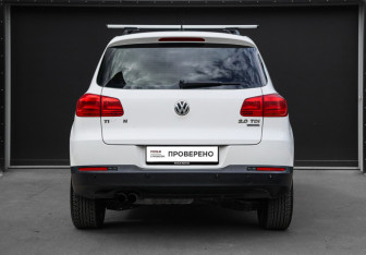 Подержанный автомобиль Volkswagen Tiguan 2013 года (5 фото)