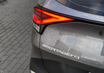 Подержанный автомобиль Kia Sportage 2024 года (8 фото)