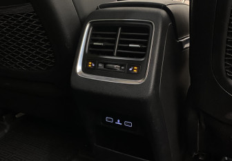 Подержанный автомобиль Geely Atlas Pro 2022 года (9 фото)