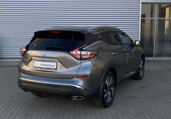 Подержанный автомобиль Nissan Murano Suv 2018 года (4 фото)