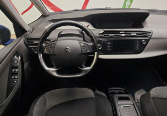 Подержанный автомобиль Citroen C4 Picasso 2017 года (10 фото)