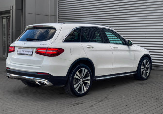 Подержанный автомобиль Mercedes-Benz GLC Coupe 2016 года (4 фото)