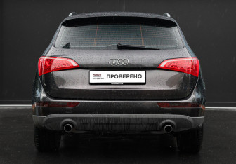 Подержанный автомобиль Audi Q5 2010 года (5 фото)