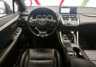 Подержанный автомобиль Lexus NX 2019 года (9 фото)