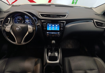 Подержанный автомобиль Nissan Qashqai 2018 года (10 фото)