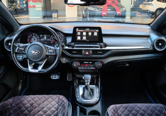 Подержанный автомобиль Kia Cerato Sedan 2020 года (9 фото)
