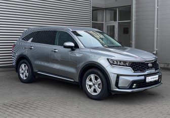 Подержанный автомобиль Kia Sorento 2020 года (3 фото)
