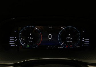 Подержанный автомобиль Skoda Octavia Liftback 2020 года (32 фото)