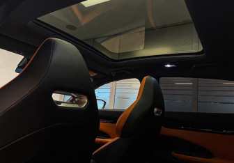 Подержанный автомобиль Changan UNI-V 2023 года (11 фото)