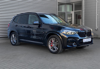 Подержанный автомобиль BMW X3 2020 года (3 фото)