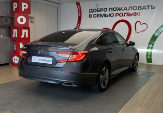 Подержанный автомобиль Honda Accord Sedan 2019 года (4 фото)