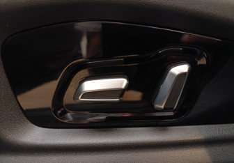 Подержанный автомобиль Omoda C5 2023 года (14 фото)