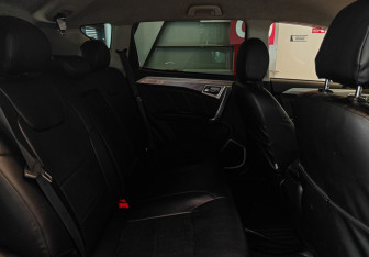 Подержанный автомобиль Geely Emgrand X7 2019 года (8 фото)