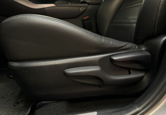 Подержанный автомобиль Lexus NX 2018 года (11 фото)