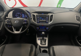 Подержанный автомобиль Hyundai Creta 2018 года (10 фото)