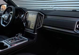 Подержанный автомобиль JAC T9 2025 года (10 фото)