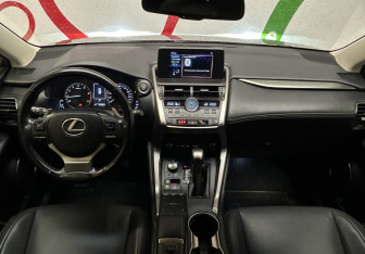 Подержанный автомобиль Lexus NX 2018 года (9 фото)