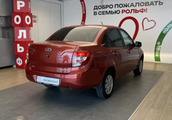Подержанный автомобиль LADA (ВАЗ) Granta Sedan 2012 года (4 фото)