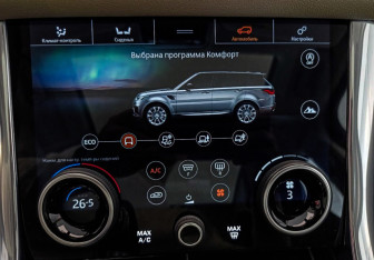 Подержанный автомобиль Land Rover Range Rover Sport 2018 года (11 фото)