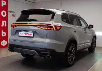 Подержанный автомобиль Chery Tiggo 8 Pro Max 2024 года (4 фото)