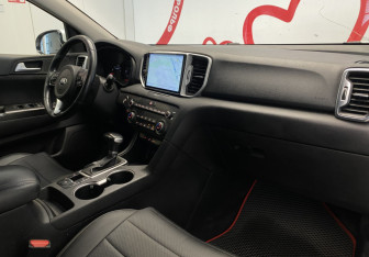 Подержанный автомобиль Kia Sportage 2018 года (7 фото)