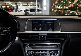 Подержанный автомобиль Kia Optima Sedan 2018 года (25 фото)