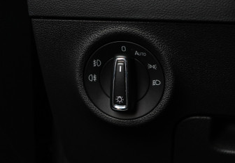 Подержанный автомобиль Skoda Karoq 2021 года (22 фото)