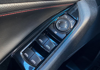 Подержанный автомобиль Chevrolet Orlando 2019 года (24 фото)