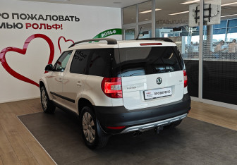 Подержанный автомобиль Skoda Yeti 2013 года (6 фото)