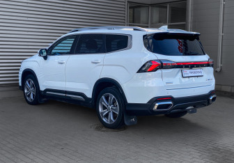 Подержанный автомобиль Geely Okavango 2024 года (6 фото)