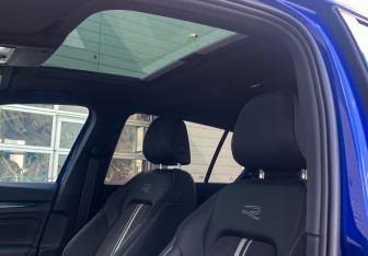 Подержанный автомобиль Volkswagen Golf Hatchback 2021 года (11 фото)