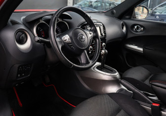 Подержанный автомобиль Nissan Juke 2013 года (12 фото)
