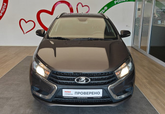 Подержанный автомобиль LADA (ВАЗ) Vesta Wagon 2018 года (2 фото)