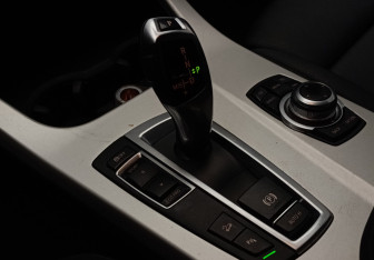 Подержанный автомобиль BMW X3 2012 года (13 фото)