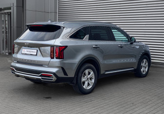 Подержанный автомобиль Kia Sorento 2020 года (5 фото)