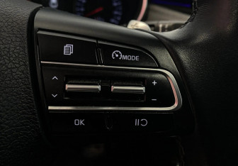 Подержанный автомобиль Kia Stinger 2021 года (19 фото)