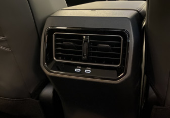 Новый Toyota RAV4 2026 (13 фото)