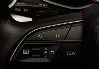 Подержанный автомобиль Audi Q5 2021 года (22 фото)