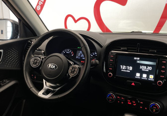Подержанный автомобиль Kia Soul 2021 года (11 фото)