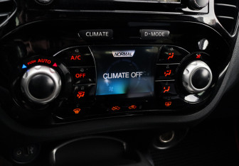 Подержанный автомобиль Nissan Juke 2013 года (15 фото)