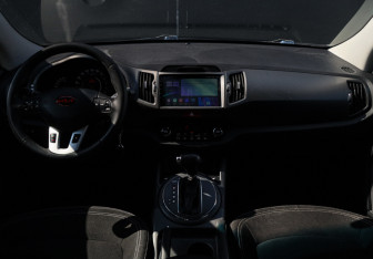 Подержанный автомобиль Kia Sportage 2011 года (9 фото)