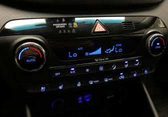 Подержанный автомобиль Hyundai Tucson 2015 года (22 фото)