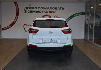 Подержанный автомобиль Hyundai Creta 2019 года (5 фото)